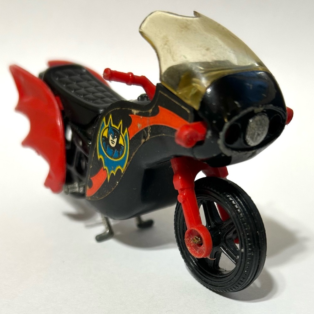 Corgi Toys #268 Vintage Batman Bike Motorcycle Batbike 1978